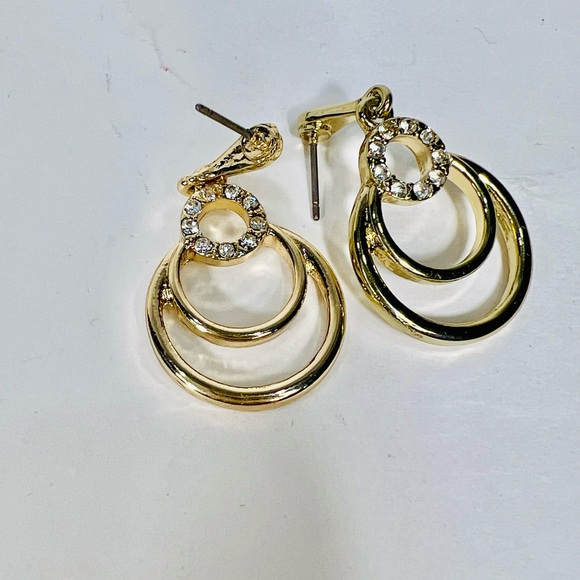 Vintage Style Gold Tone Jewellry Lot of 4 Butterfly Bow Earrings (Are vintage) - Picture 8 of 10